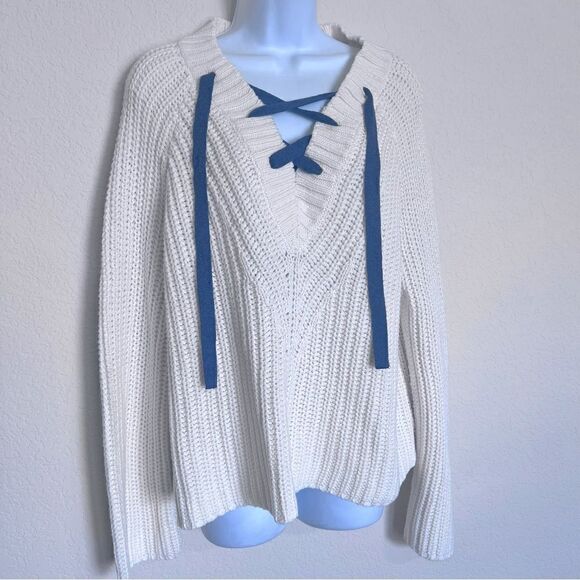 NWT Aerie oversized chunky knit lace up sweater, size Large. - Picture 1 of 5